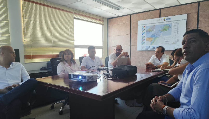 Corpoguajira y Aqualia revisan compromisos ambientales para Riohacha y Maicao